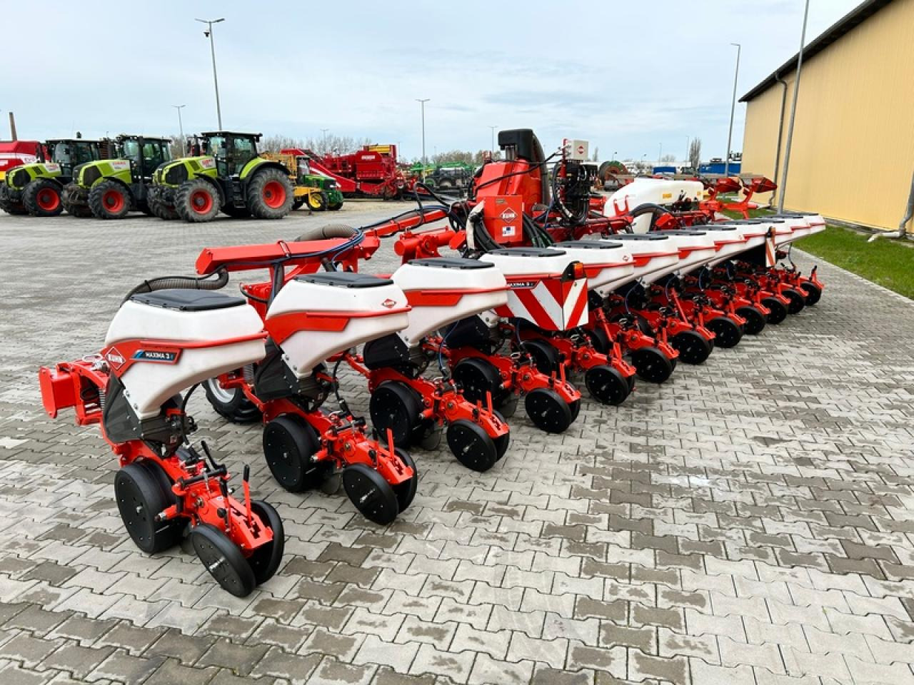 Kuhn MAXIMA 3RXLE - Täppiskülvimasin: pilt 4 Kuhn MAXIMA 3RXLE - Täppiskülvimasin: pilt 4