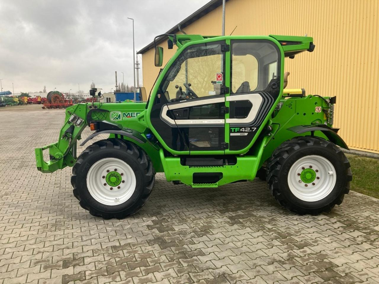 Merlo TF42.7-140 - Teleskooplaadur: pilt 2 Merlo TF42.7-140 - Teleskooplaadur: pilt 2