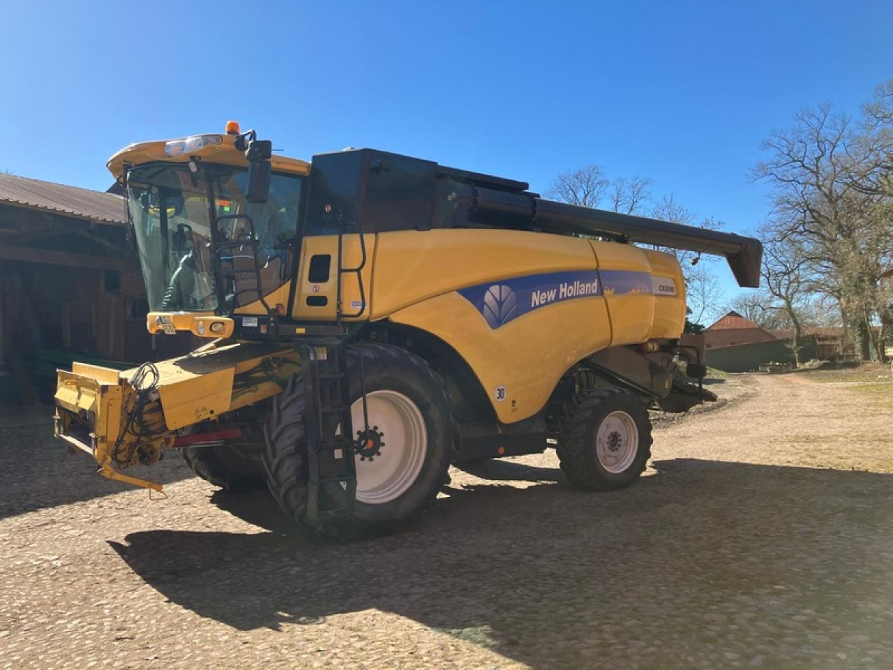 New Holland CX 8090 ALLRAD SIEBKASTENAUSGLEICH - Kombain: pilt 3 New Holland CX 8090 ALLRAD SIEBKASTENAUSGLEICH - Kombain: pilt 3