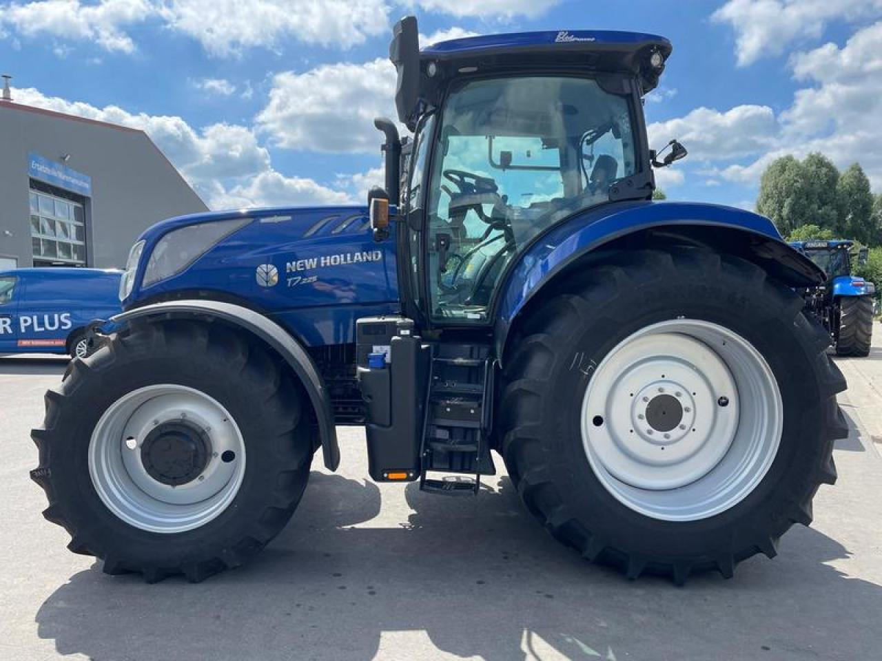 New Holland T 7.225 AKTION - Traktor: pilt 2 New Holland T 7.225 AKTION - Traktor: pilt 2