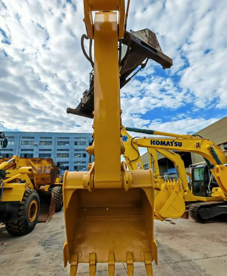 Caterpillar 330BL - Lintekskavaator: pilt 2 Caterpillar 330BL - Lintekskavaator: pilt 2