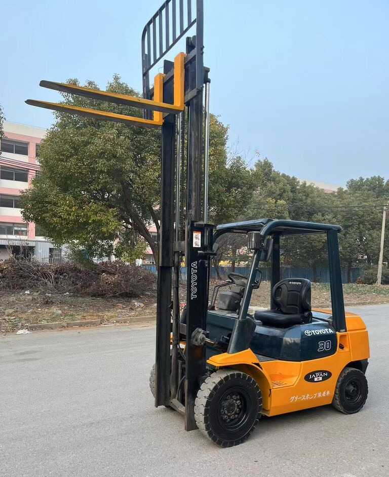 Toyota 7FD30 8FD30 7FD35 3ton 5ton forklift for sale - Diiseltõstuk: pilt 1 Toyota 7FD30 8FD30 7FD35 3ton 5ton forklift for sale - Diiseltõstuk: pilt 1