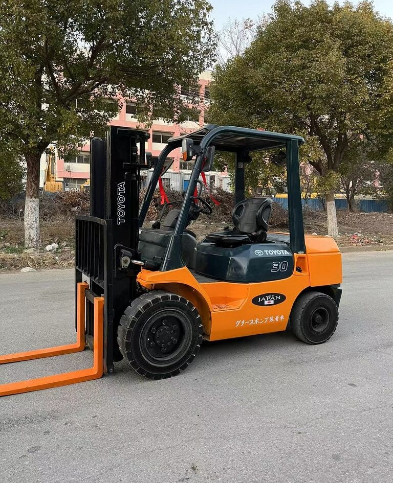 Toyota 7FD30 8FD30 7FD35 3ton 5ton forklift for sale - Diiseltõstuk: pilt 2 Toyota 7FD30 8FD30 7FD35 3ton 5ton forklift for sale - Diiseltõstuk: pilt 2