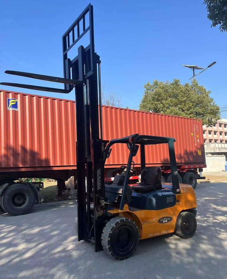 Toyota Made in Japan 7FD30 3ton 5ton 7FD50 for sale - Diiseltõstuk: pilt 5 Toyota Made in Japan 7FD30 3ton 5ton 7FD50 for sale - Diiseltõstuk: pilt 5