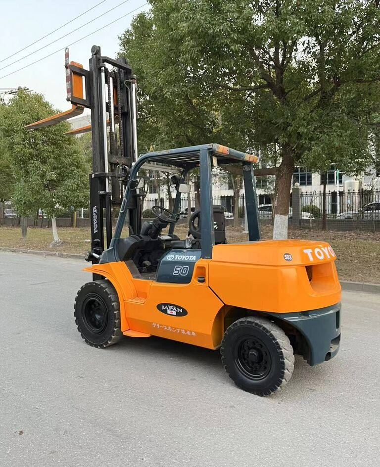 Toyota Made in Japan 7FD30 3ton 5ton 7FD50 for sale - Diiseltõstuk: pilt 3 Toyota Made in Japan 7FD30 3ton 5ton 7FD50 for sale - Diiseltõstuk: pilt 3