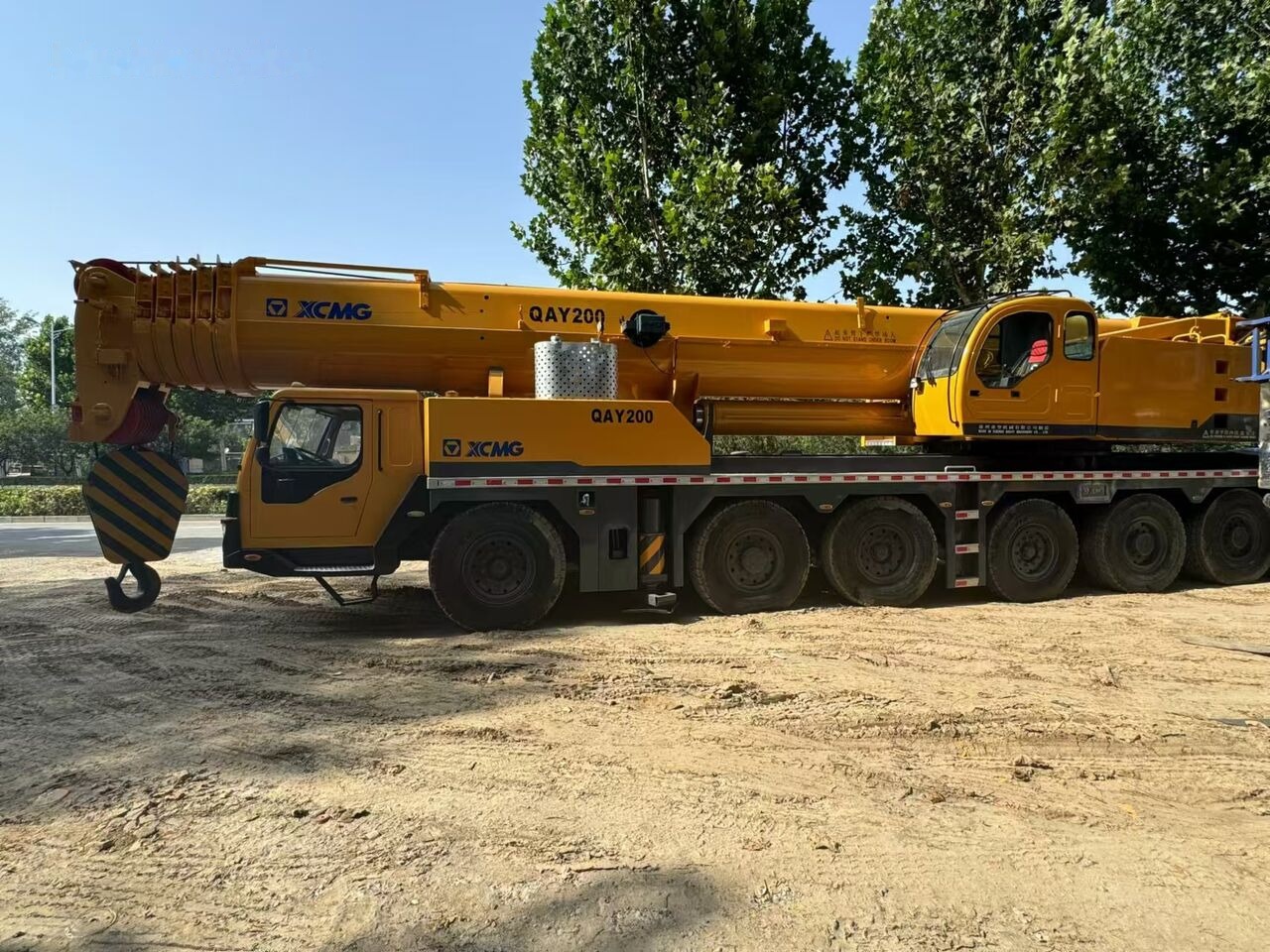 XCMG QAY200 200ton - Autokraana: pilt 1 XCMG QAY200 200ton - Autokraana: pilt 1