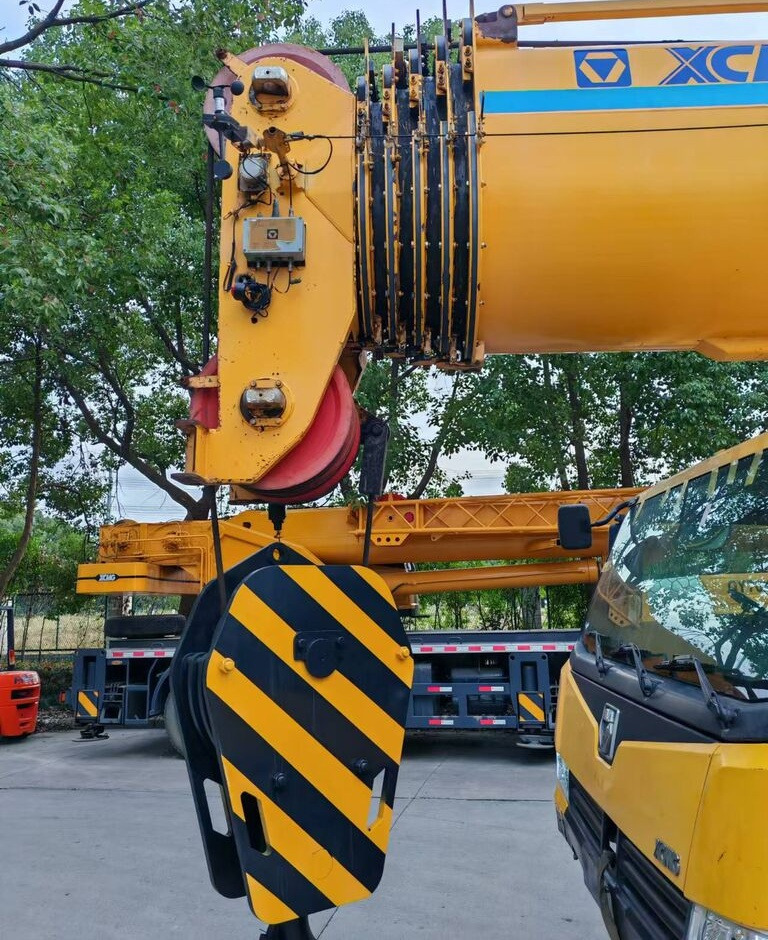 XCMG XCT130 - Autokraana: pilt 3 XCMG XCT130 - Autokraana: pilt 3