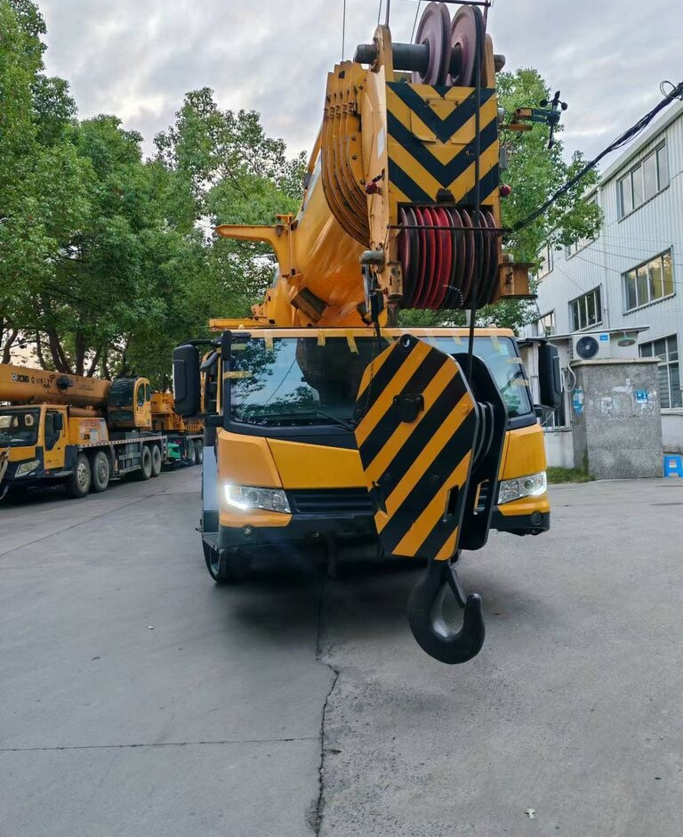 XCMG XCT130 - Autokraana: pilt 1 XCMG XCT130 - Autokraana: pilt 1