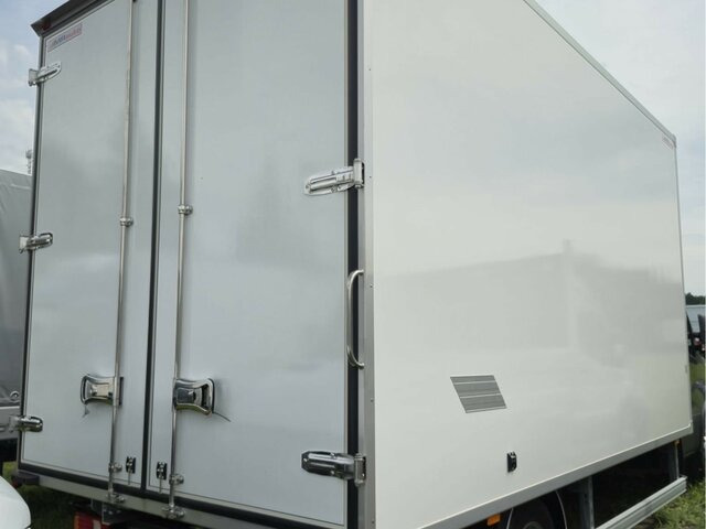 IVECO Daily 35S18 3.0 Koffer Voll-LED Navigation - Tarbesõiduk furgoon: pilt 3 IVECO Daily 35S18 3.0 Koffer Voll-LED Navigation - Tarbesõiduk furgoon: pilt 3
