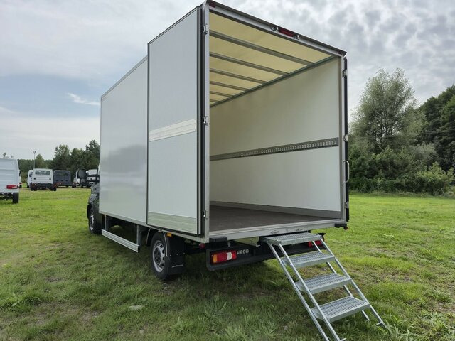 IVECO Daily 35S18 3.0 Koffer Voll-LED Navigation - Tarbesõiduk furgoon: pilt 2 IVECO Daily 35S18 3.0 Koffer Voll-LED Navigation - Tarbesõiduk furgoon: pilt 2