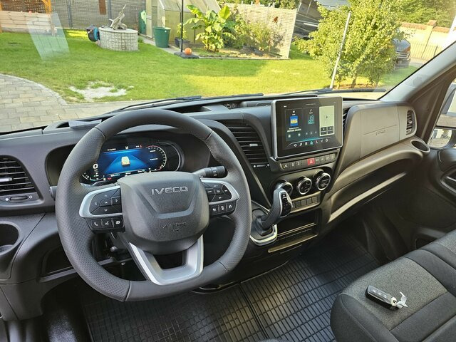 IVECO Daily 35S18HA8V DOKA Hi-Matic 12m³ 2xSchiebetür - Kaubik, Meeskonnaauto: pilt 5 IVECO Daily 35S18HA8V DOKA Hi-Matic 12m³ 2xSchiebetür - Kaubik, Meeskonnaauto: pilt 5