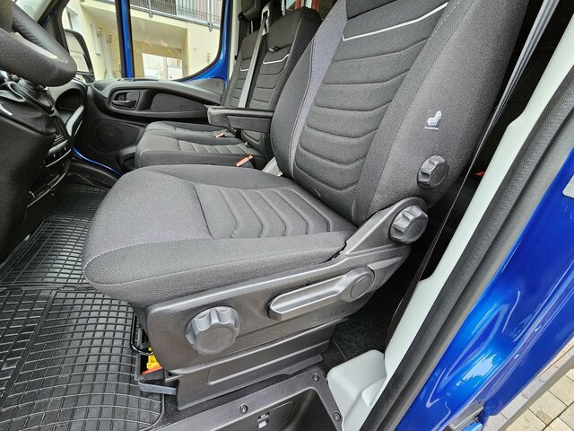 IVECO Daily 35S18HA8V DOKA Hi-Matic 12m³ LED ACC Navi - Kaubik, Meeskonnaauto: pilt 4 IVECO Daily 35S18HA8V DOKA Hi-Matic 12m³ LED ACC Navi - Kaubik, Meeskonnaauto: pilt 4