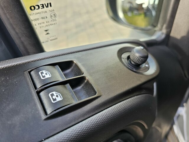 IVECO Daily 35S18HA8V DOKA Snoeks Mixto Hi-Matic 16m³ - Kaubik, Meeskonnaauto: pilt 2 IVECO Daily 35S18HA8V DOKA Snoeks Mixto Hi-Matic 16m³ - Kaubik, Meeskonnaauto: pilt 2