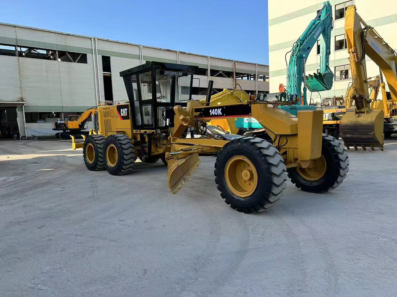 CAT 140K Motor Grader - Teehöövel: pilt 1 CAT 140K Motor Grader - Teehöövel: pilt 1