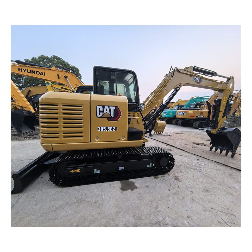 CAT 305.5E2 Excavator - Miniekskavaator: pilt 3 CAT 305.5E2 Excavator - Miniekskavaator: pilt 3