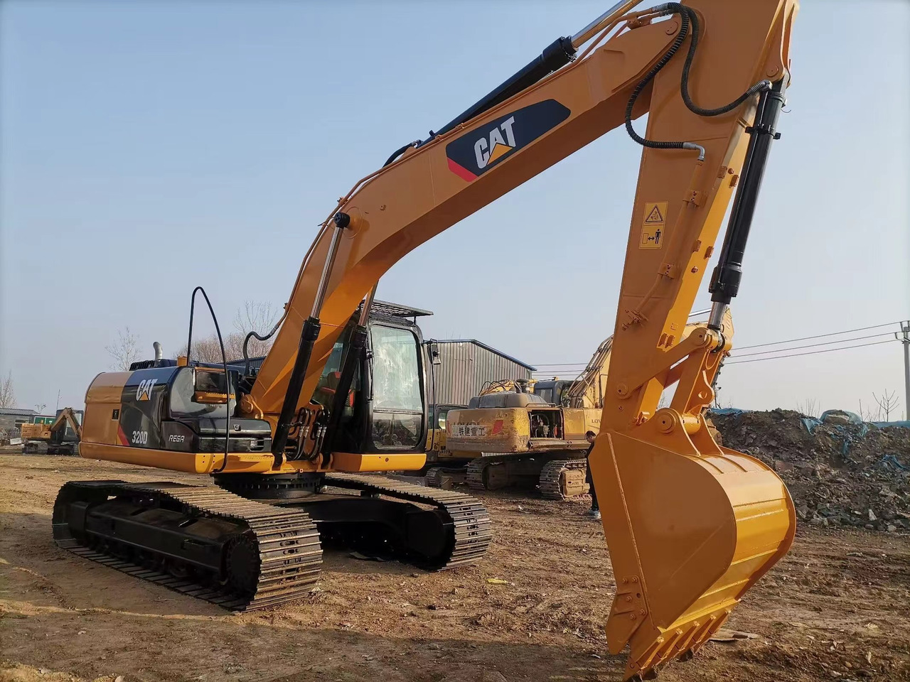 CAT 320DL used excavator - Lintekskavaator: pilt 2 CAT 320DL used excavator - Lintekskavaator: pilt 2