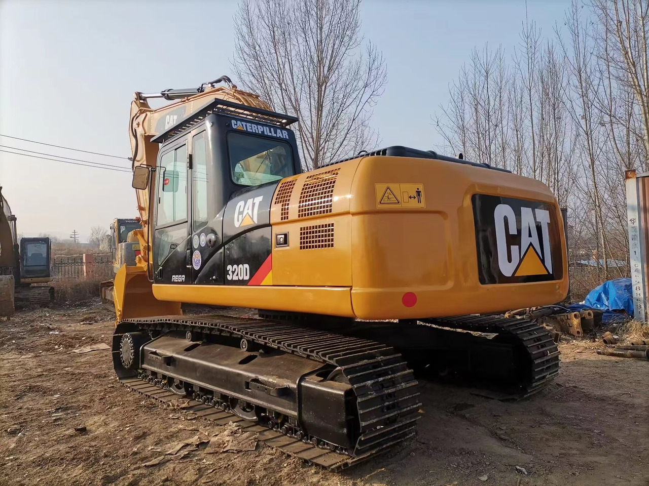 CAT 320DL used excavator - Lintekskavaator: pilt 3 CAT 320DL used excavator - Lintekskavaator: pilt 3
