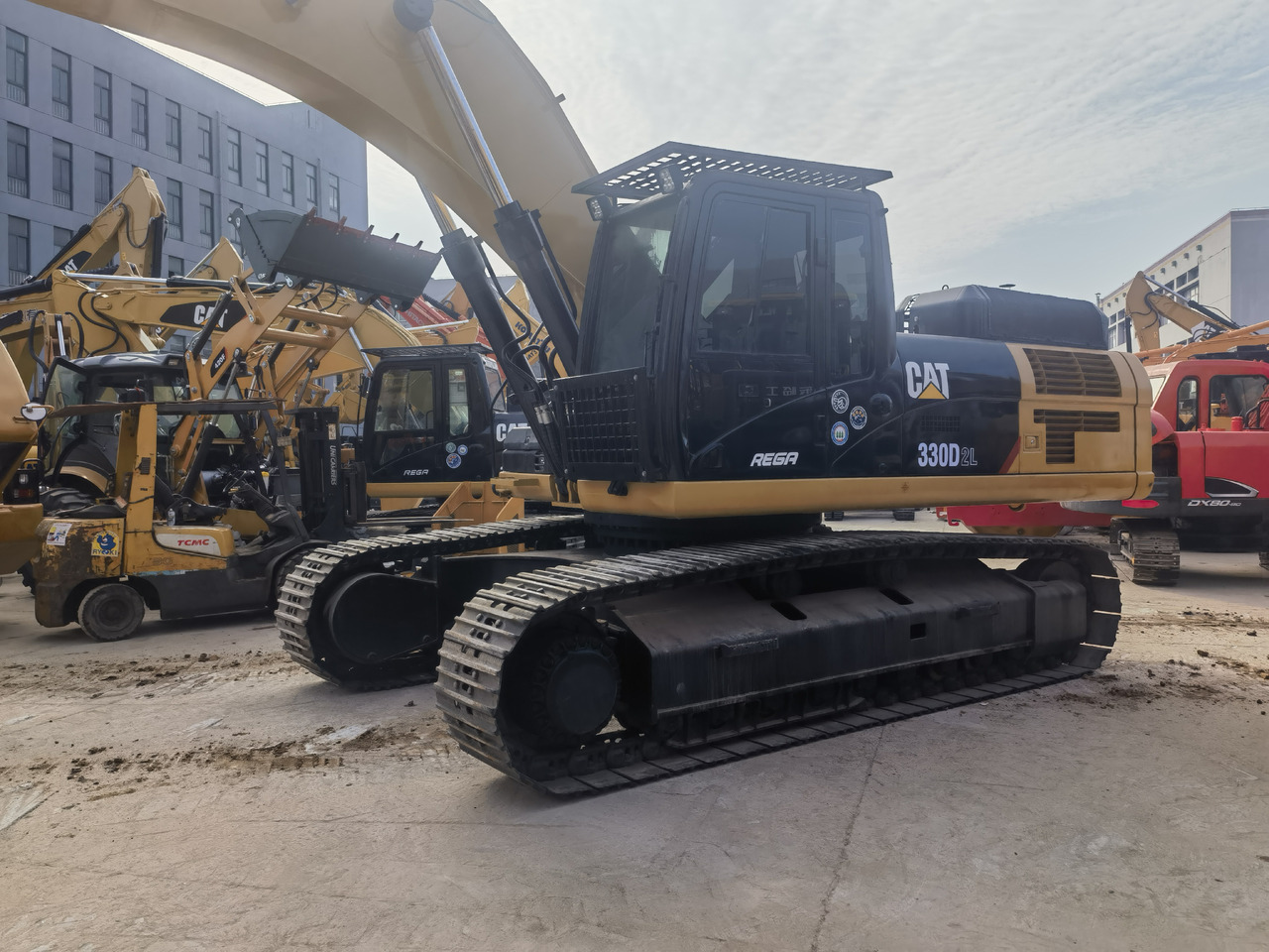 Lintekskavaator CAT 330D2L Excavator: pilt 6