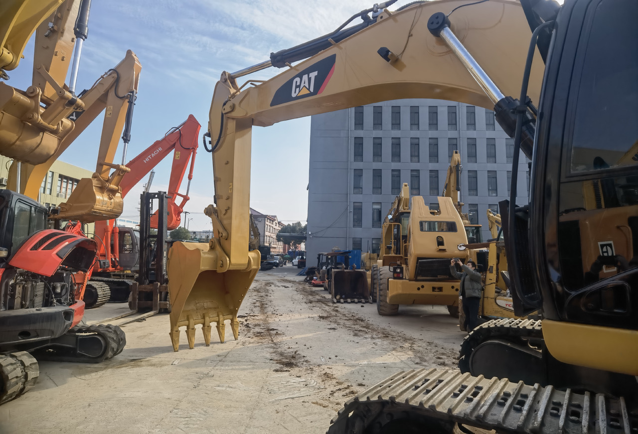 CAT 330D2L Excavator - Lintekskavaator: pilt 5 CAT 330D2L Excavator - Lintekskavaator: pilt 5