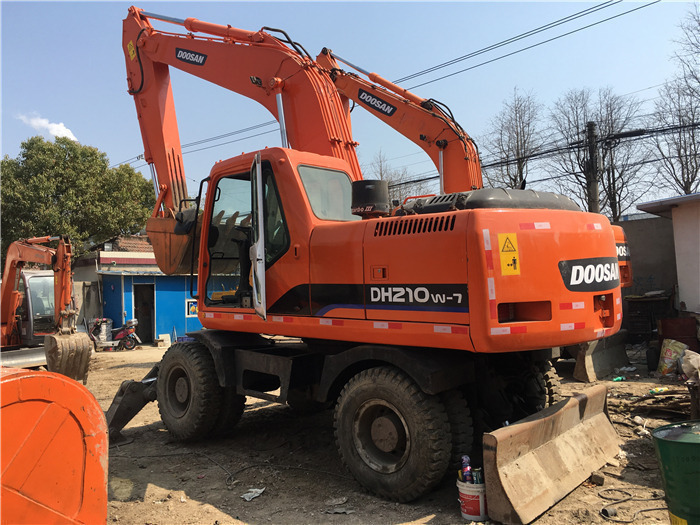Doosan DH210w-7 wheel excavator - Ratastel ekskavaator: pilt 4 Doosan DH210w-7 wheel excavator - Ratastel ekskavaator: pilt 4
