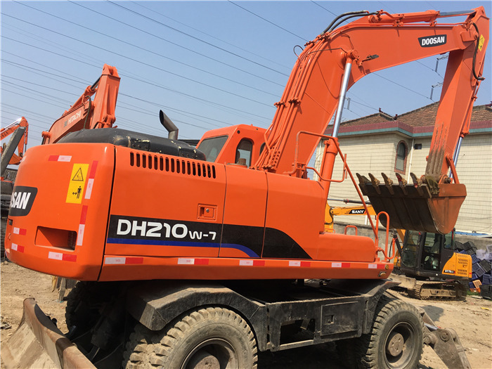 Doosan DH210w-7 wheel excavator - Ratastel ekskavaator: pilt 4 Doosan DH210w-7 wheel excavator - Ratastel ekskavaator: pilt 4