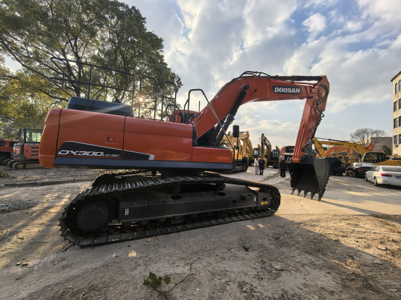 Doosan DX300LC Crawler Excavator - Lintekskavaator: pilt 2 Doosan DX300LC Crawler Excavator - Lintekskavaator: pilt 2