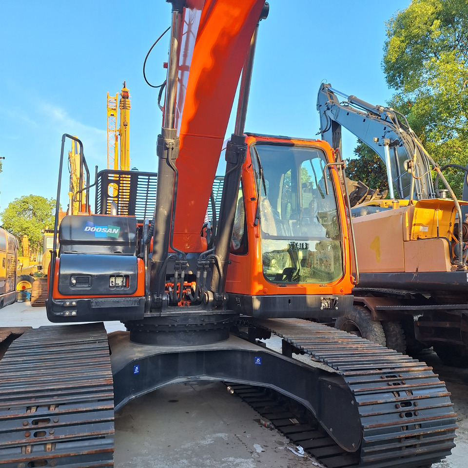 Doosan Dx225LC-9C Crawler Excavator - Lintekskavaator: pilt 2 Doosan Dx225LC-9C Crawler Excavator - Lintekskavaator: pilt 2