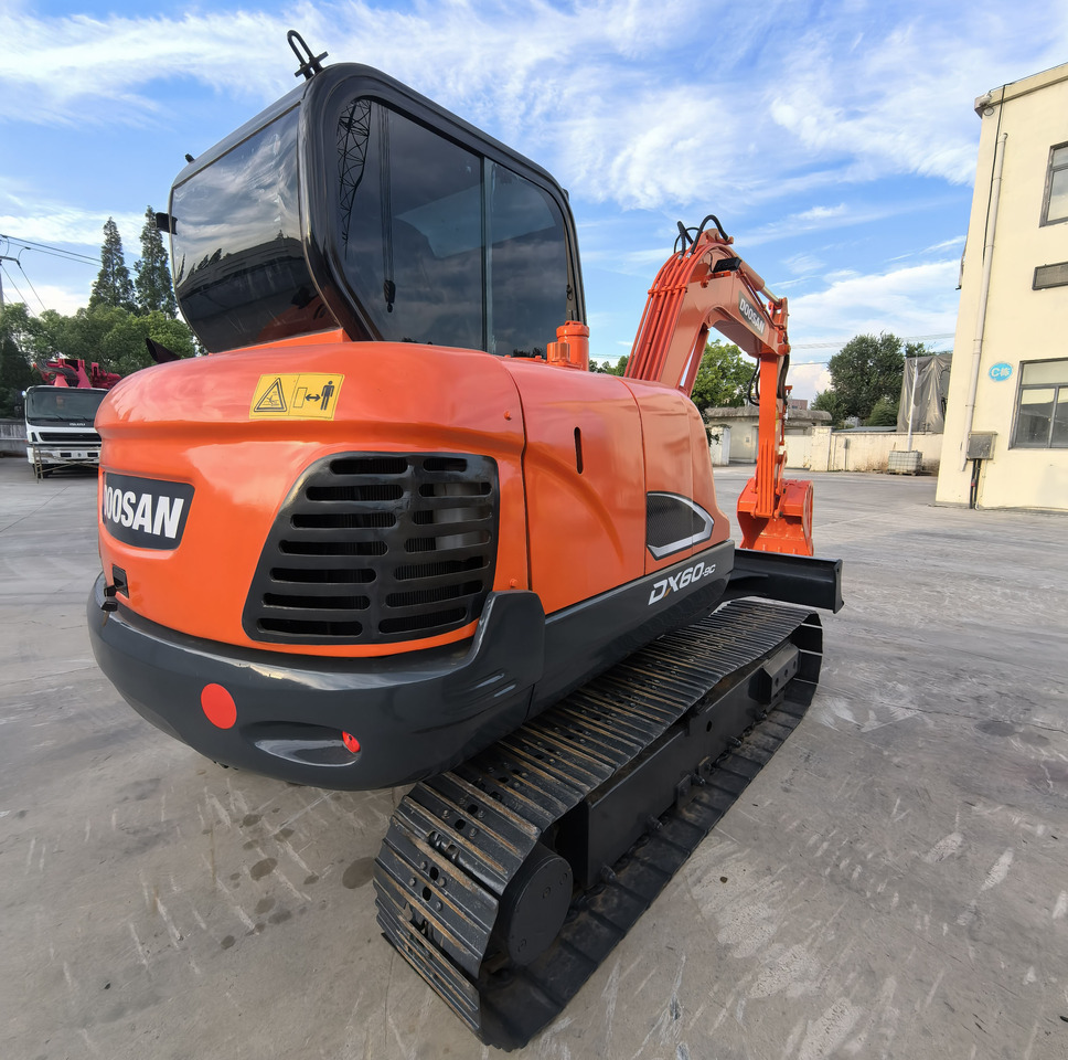 Doosan Dx60 Crawler Excavator - Lintekskavaator: pilt 1 Doosan Dx60 Crawler Excavator - Lintekskavaator: pilt 1