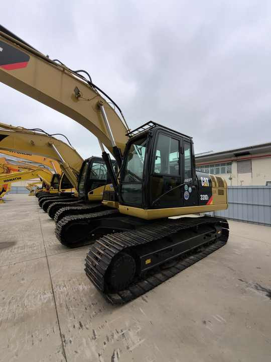 High quality second hand Japan Caterpillar 320D 320D2 Crawler Excavator For sale - Lintekskavaator: pilt 3 High quality second hand Japan Caterpillar 320D 320D2 Crawler Excavator For sale - Lintekskavaator: pilt 3