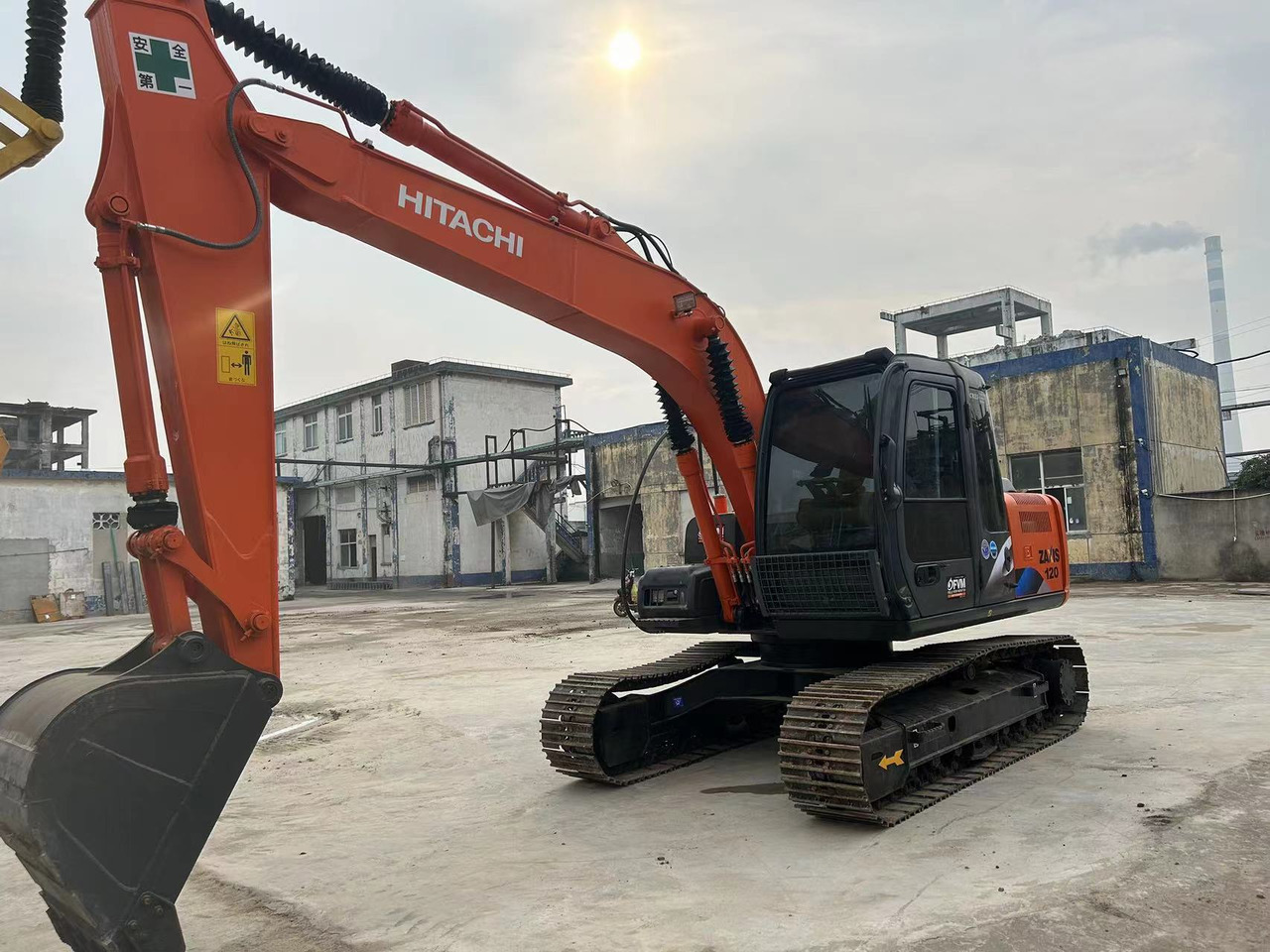 Hitachi ZX120-6 Excavator - Lintekskavaator: pilt 2 Hitachi ZX120-6 Excavator - Lintekskavaator: pilt 2