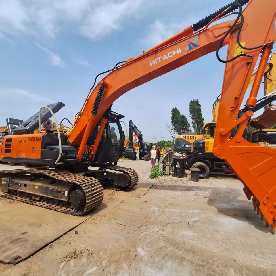 Hitachi ZX200 Excavator - Lintekskavaator: pilt 4 Hitachi ZX200 Excavator - Lintekskavaator: pilt 4