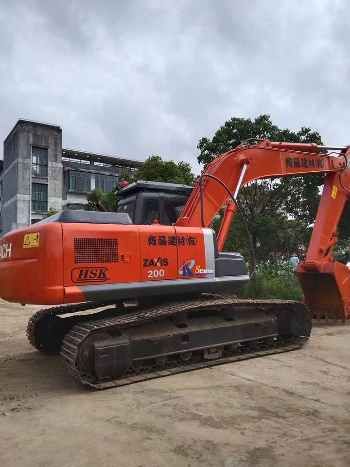 Hitachi ZX200 Excavator - Lintekskavaator: pilt 1 Hitachi ZX200 Excavator - Lintekskavaator: pilt 1