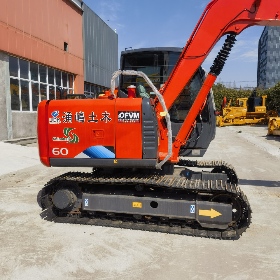 Hitachi ZX60 Excavator - Lintekskavaator: pilt 1 Hitachi ZX60 Excavator - Lintekskavaator: pilt 1