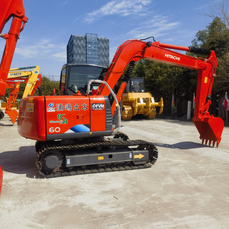 Hitachi ZX60 Excavator - Lintekskavaator: pilt 2 Hitachi ZX60 Excavator - Lintekskavaator: pilt 2