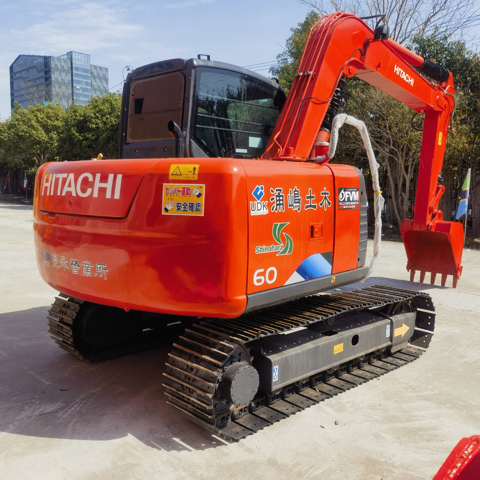 Hitachi ZX60 Excavator - Lintekskavaator: pilt 3 Hitachi ZX60 Excavator - Lintekskavaator: pilt 3