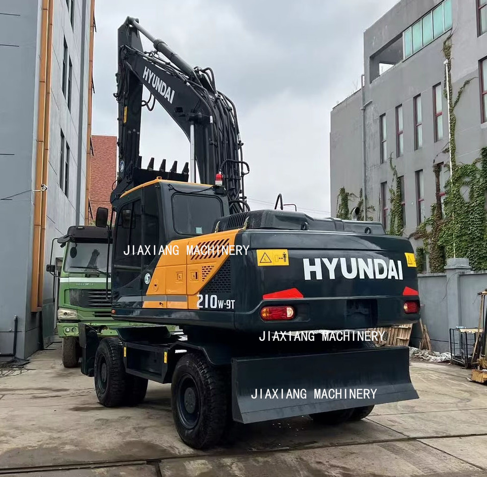 Hyundai 210w-9 wheel excavator - Ratastel ekskavaator: pilt 1 Hyundai 210w-9 wheel excavator - Ratastel ekskavaator: pilt 1