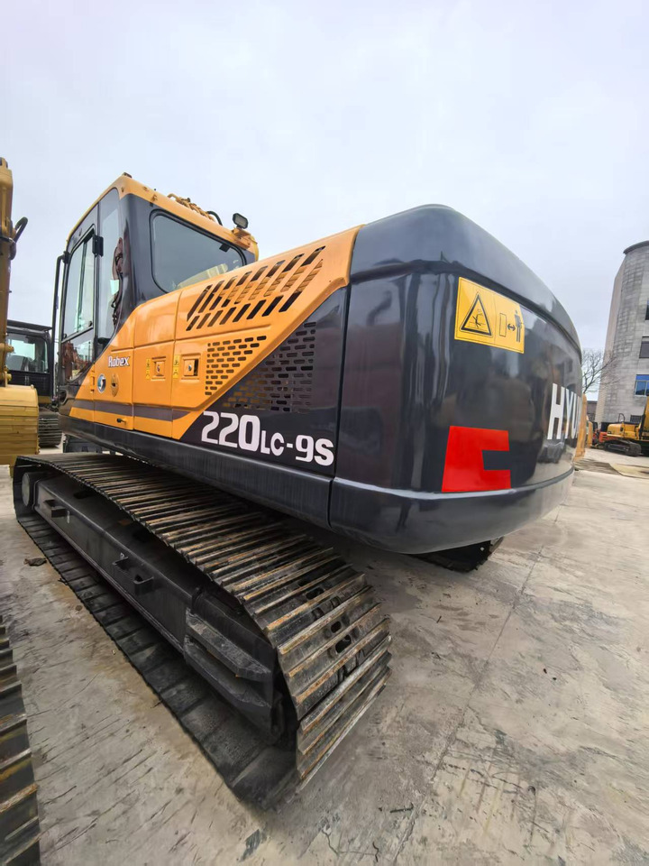 Hyundai 220LC-9S Excavator - Lintekskavaator: pilt 1 Hyundai 220LC-9S Excavator - Lintekskavaator: pilt 1