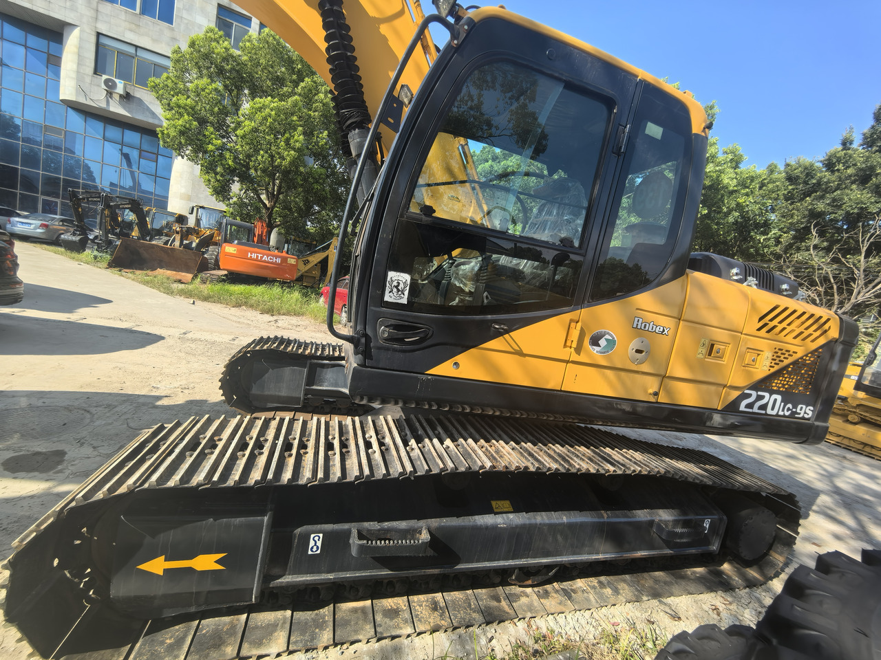 Hyundai 220lc-9s   excavator - Ratastel ekskavaator: pilt 3 Hyundai 220lc-9s   excavator - Ratastel ekskavaator: pilt 3