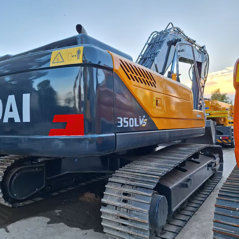 Hyundai 350LVS excavator - Ratastel ekskavaator: pilt 3 Hyundai 350LVS excavator - Ratastel ekskavaator: pilt 3