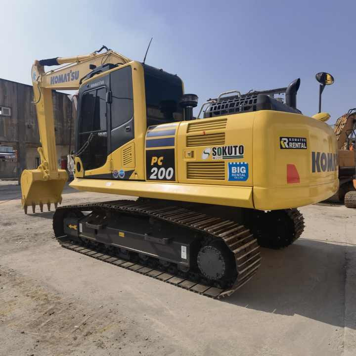 Japanese original Used KOMATSU PC220-8 crawler excavator second hand Komatsu PC200-8 Digge on hot sale in shanghai - Lintekskavaator: pilt 2 Japanese original Used KOMATSU PC220-8 crawler excavator second hand Komatsu PC200-8 Digge on hot sale in shanghai - Lintekskavaator: pilt 2