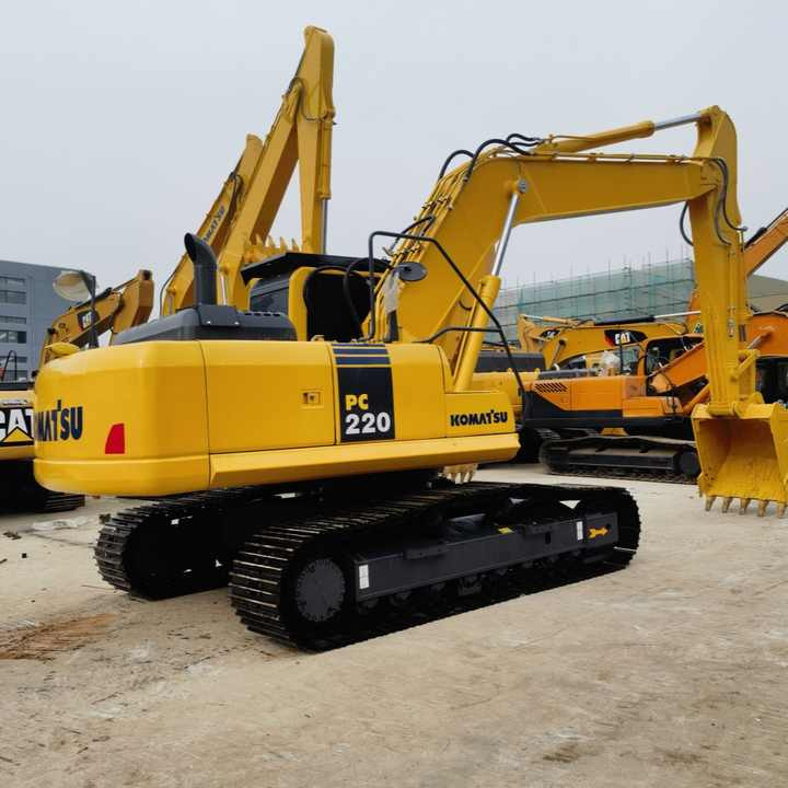 Komatsu PC 220-8 Excavator - Lintekskavaator: pilt 2 Komatsu PC 220-8 Excavator - Lintekskavaator: pilt 2