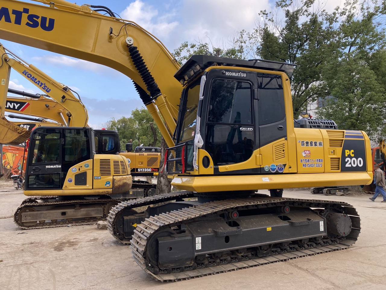 Komatsu PC200-8 Excavator - Lintekskavaator: pilt 5 Komatsu PC200-8 Excavator - Lintekskavaator: pilt 5