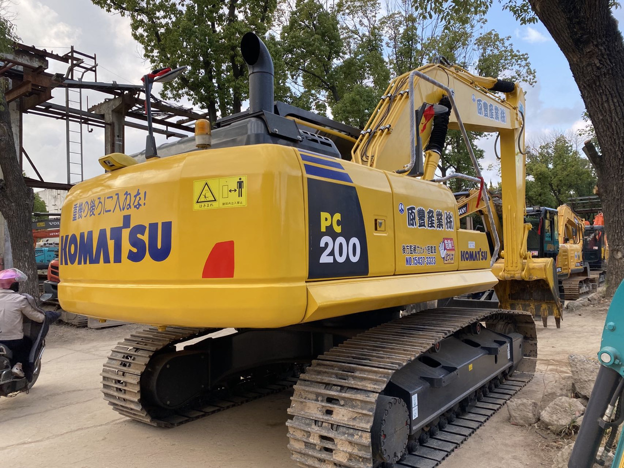 Komatsu PC200-8 Excavator - Lintekskavaator: pilt 4 Komatsu PC200-8 Excavator - Lintekskavaator: pilt 4