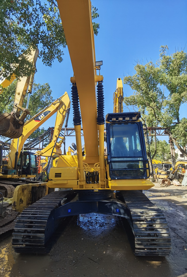 Komatsu PC200-8 Excavator - Lintekskavaator: pilt 4 Komatsu PC200-8 Excavator - Lintekskavaator: pilt 4