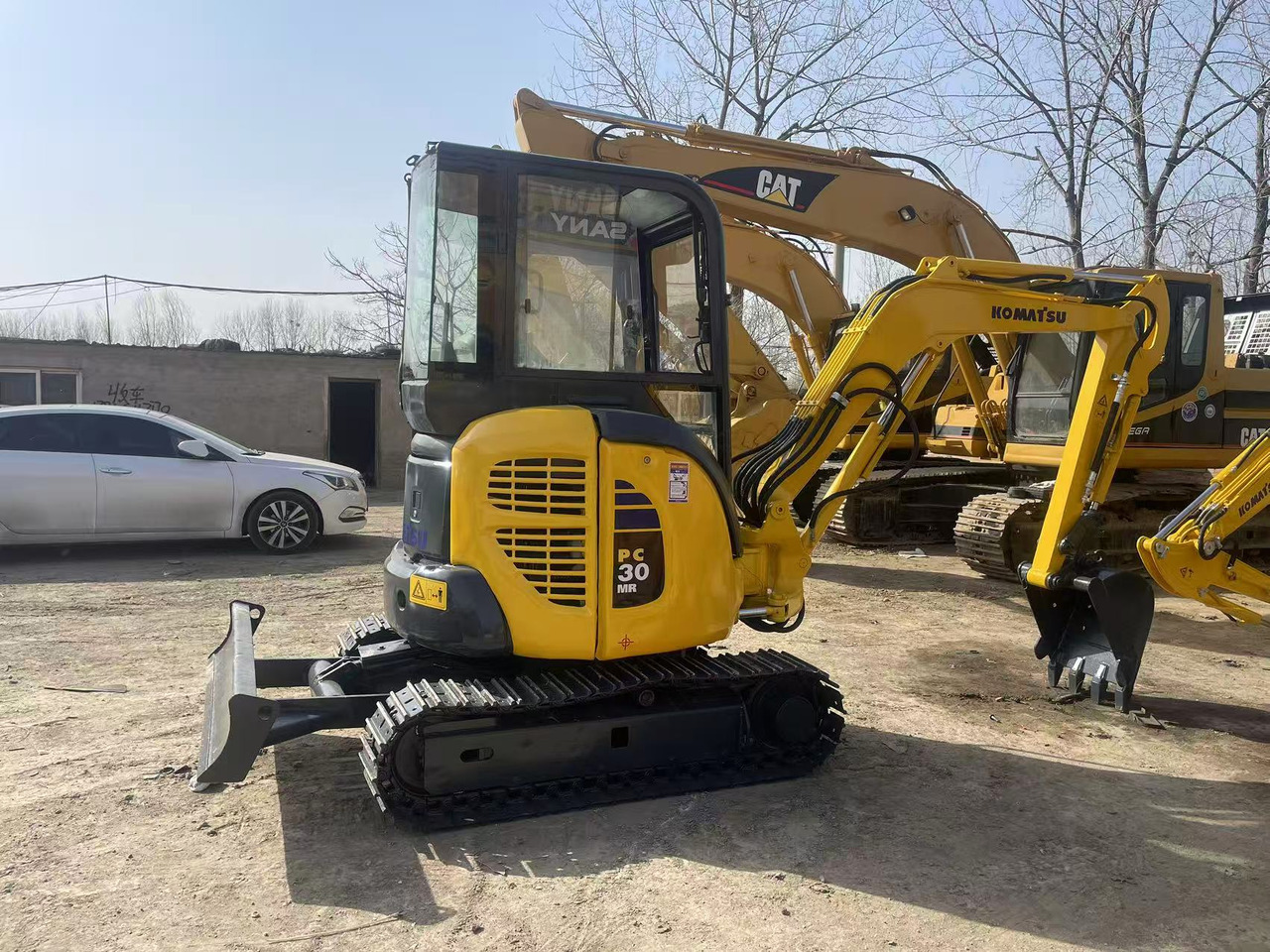 Komatsu PC30 Excavator - Lintekskavaator: pilt 1 Komatsu PC30 Excavator - Lintekskavaator: pilt 1