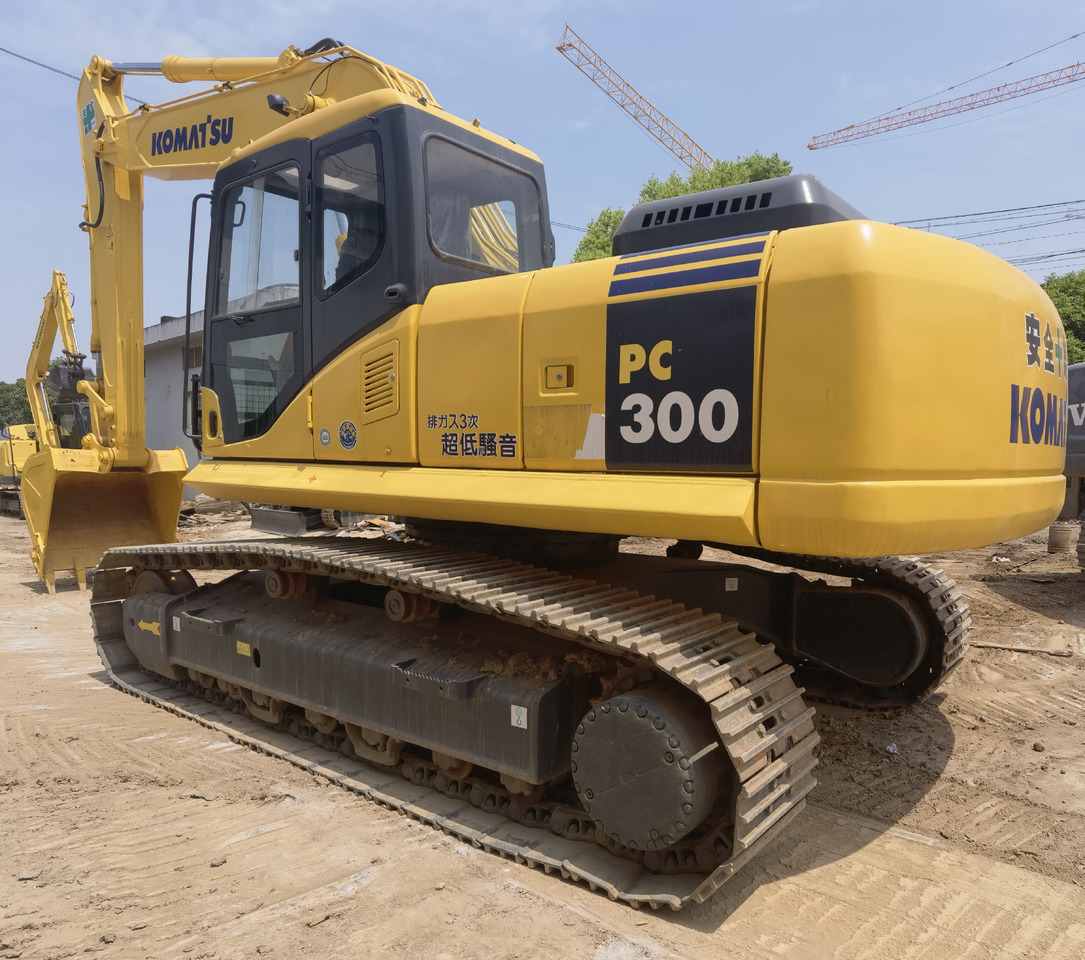 Komatsu PC300-7 excavator - Lintekskavaator: pilt 1 Komatsu PC300-7 excavator - Lintekskavaator: pilt 1