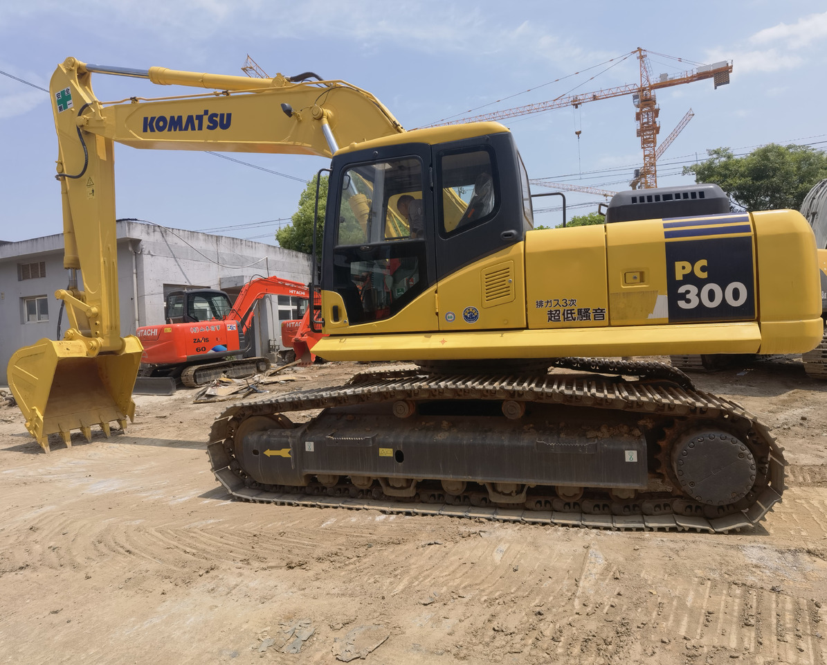 Komatsu PC300-7 excavator - Lintekskavaator: pilt 2 Komatsu PC300-7 excavator - Lintekskavaator: pilt 2