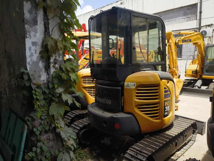Komatsu PC35MR-3 excavator - Lintekskavaator: pilt 4 Komatsu PC35MR-3 excavator - Lintekskavaator: pilt 4