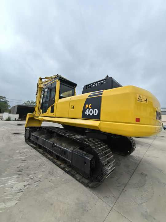 Komatsu PC400 -8 - Lintekskavaator: pilt 2 Komatsu PC400 -8 - Lintekskavaator: pilt 2