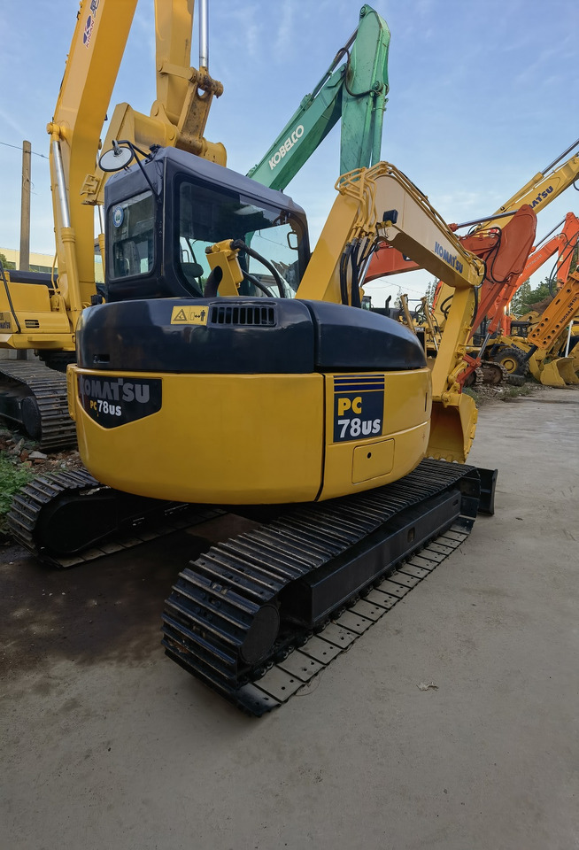 Komatsu pc78 Excavator - Lintekskavaator: pilt 1 Komatsu pc78 Excavator - Lintekskavaator: pilt 1
